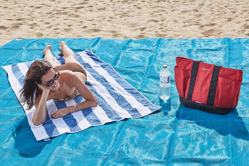 Sand Free Beach Mat™